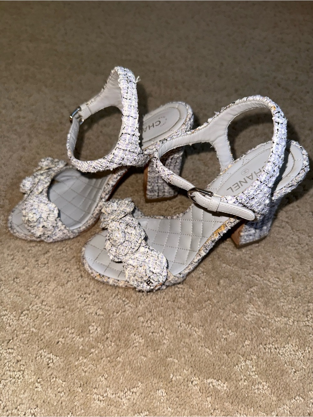 Chanel Purple/White Tweed Camellia Flower Sandals Size 8/38 - Picture 3 of 10